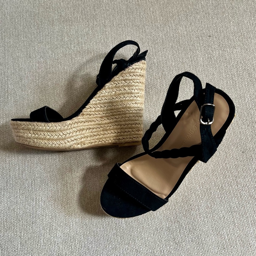Platform Wedges - Picture 4 of 9